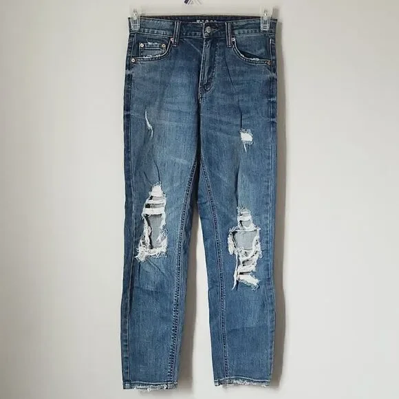 Wild Fable Medium Wash Distressed High Rise Mom Jean Size 00 - Picture 2 of 9
